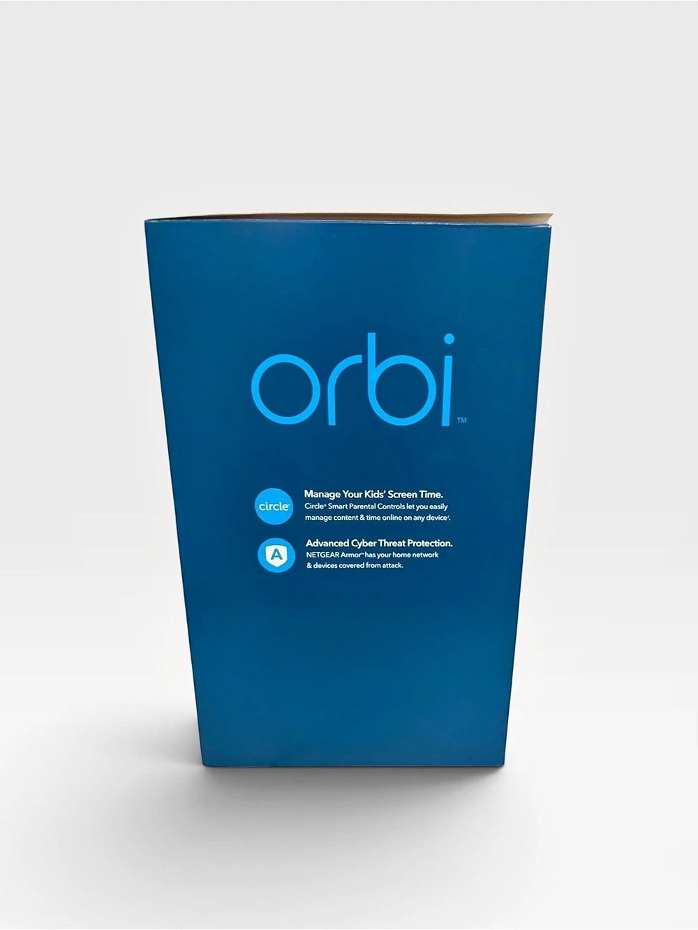 NETGEAR Orbi 4G LTE Advanced Tri-Band WiFi Router - Picture 2 of 7